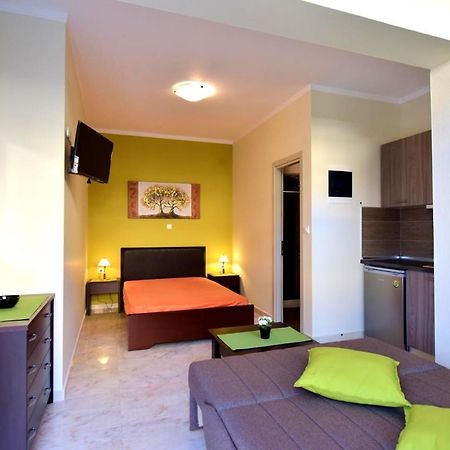 Elia Beach Modern Suites Flogita Extérieur photo