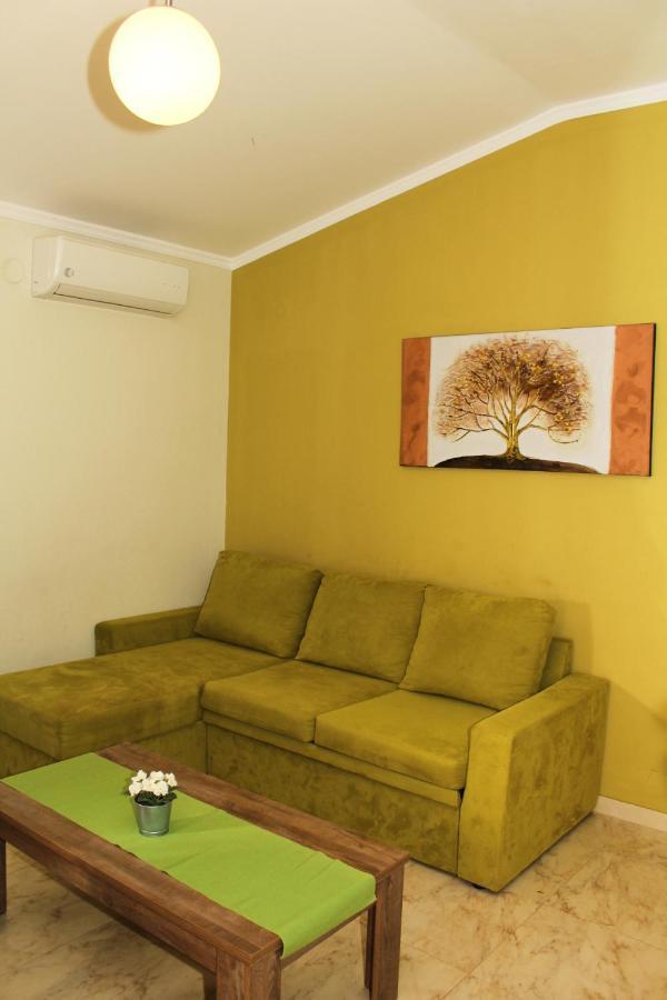 Elia Beach Modern Suites Flogita Extérieur photo