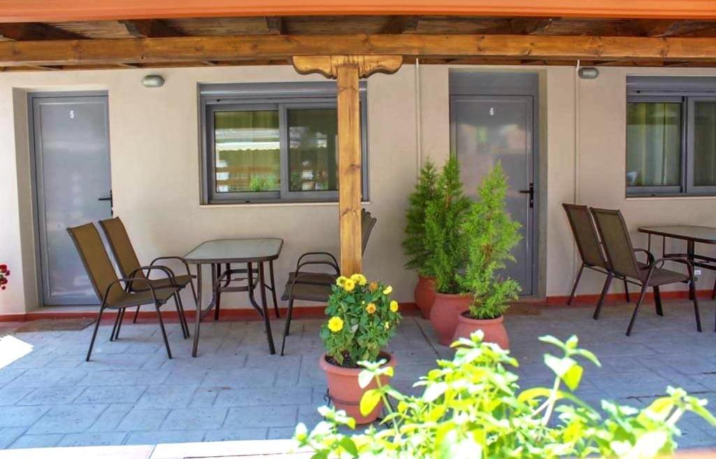 Elia Beach Modern Suites Flogita Extérieur photo